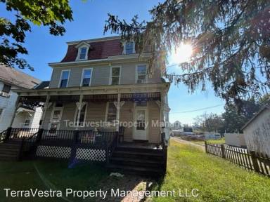 Main picture of 120 Eighth St