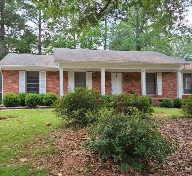 Main picture of 659 Thorpe St