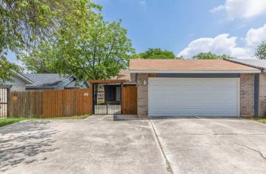 Main picture of 1366 Bayou Dr