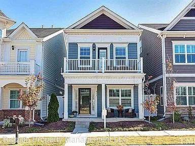 Main picture of 913 Branch Line Ln