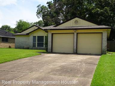 Main picture of 13218 Sherwood Oaks Dr
