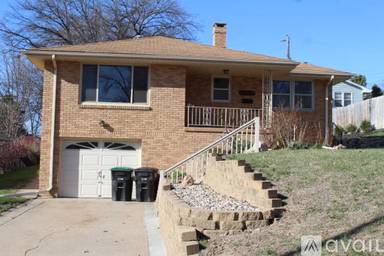 Main picture of 4406 Vinton St