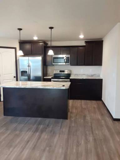 Main picture of 561 225th St