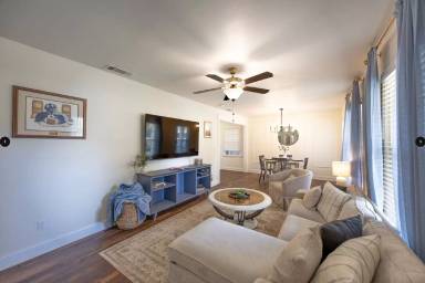 Main picture of 501 Pitt Moore Rd