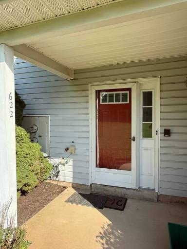 Main picture of 622 Grand Blvd