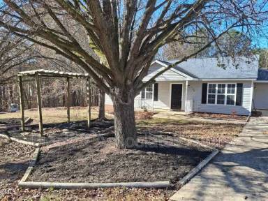 Main picture of 144 Holly Mountain Rd