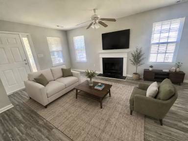 Main picture of 2423 Sunset Oaks Dr