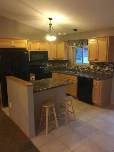 Main picture of 3870 McIntosh Dr NW
