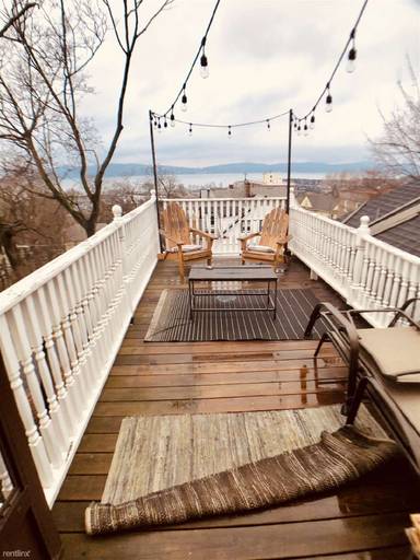 Main picture of 4 Miller Ave