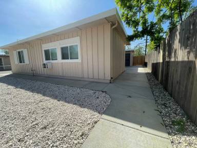 Main picture of 709 Oregon St