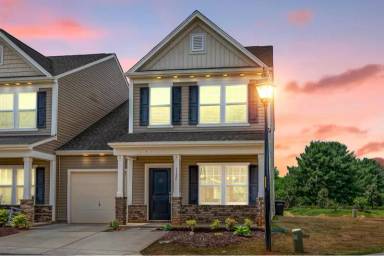 Main picture of 112 Davenport Dr