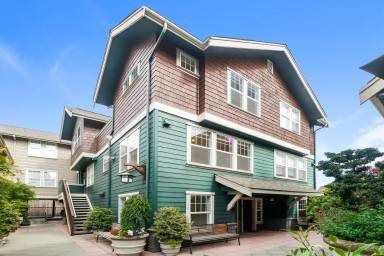 Main picture of 5430 California Ave SW