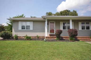 Main picture of 1004 Southwood Dr
