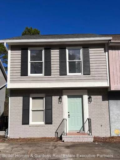 Main picture of 2917 Norgate Dr