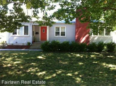 Main picture of 1406 W John St