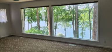 Main picture of 224 Lakeside Dr