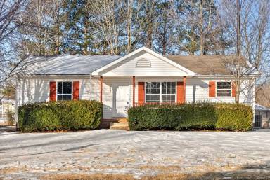 Main picture of 418 Donna Dr