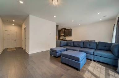 Main picture of 23 Veterans Way