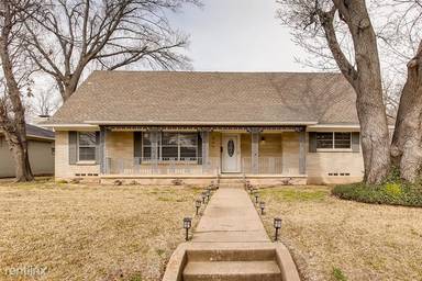 Main picture of 805 Wildgrove Dr