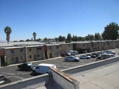 Main picture of 20446 Saticoy St