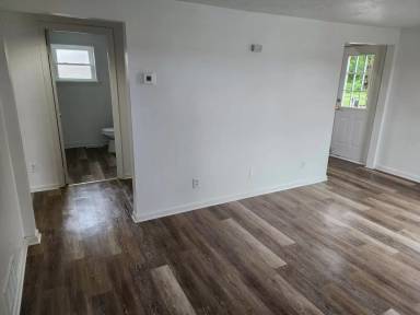 Main picture of 100 Killoran Dr