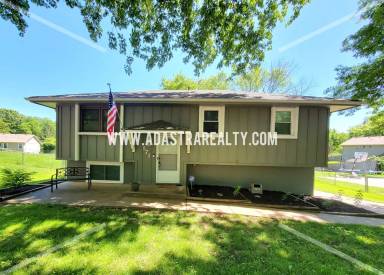 Main picture of 171 Lee Dr