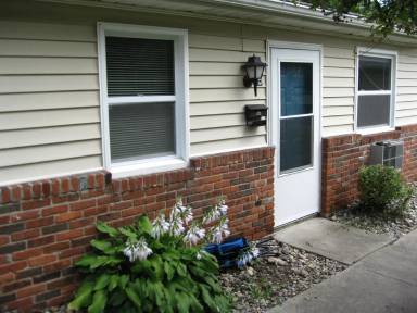 Main picture of 402 N Calhoun St