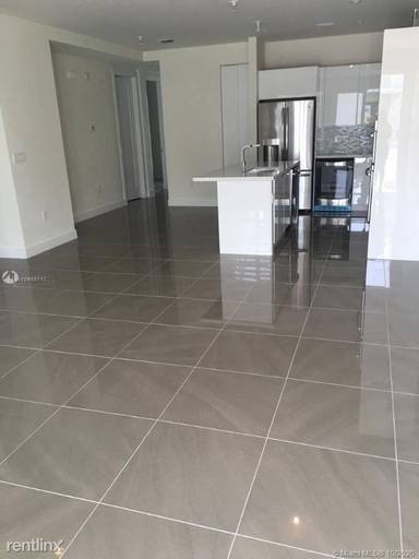 Main picture of 10245 NW 63rd Ter