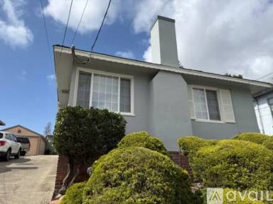 Main picture of 3137 Berlin Way