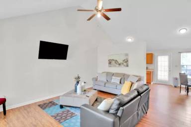 Main picture of 1216 Eagle Ridge Dr