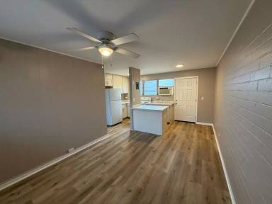 Main picture of 733 Coolidge St