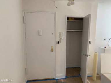 Main picture of 165 E 35th St Apartments