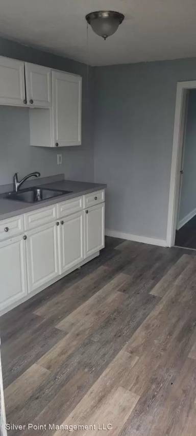 Main picture of 66 Burnett Pl
