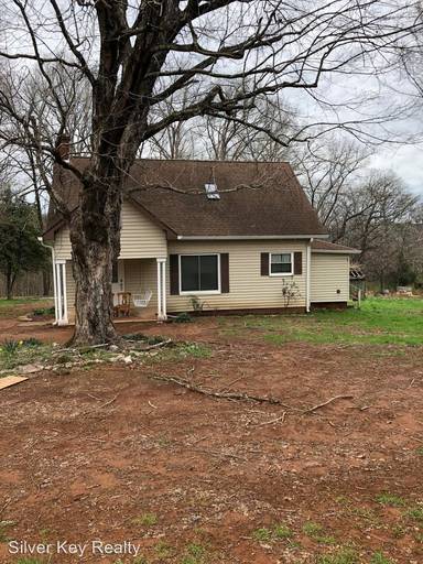 Main picture of 409 County Road 675