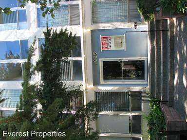 Main picture of 1835 Delaware St