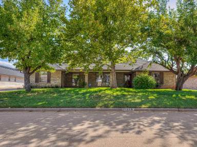 Main picture of 11204 Leaning Elm Rd