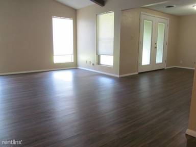 Main picture of 3618 Club Estates Dr