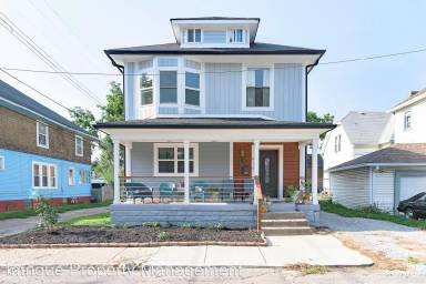 Main picture of 416 E 31st St