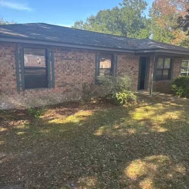 Main picture of 4251 Willow St