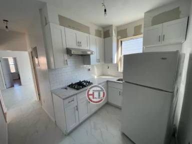 Main picture of 737 Calhoun Ave