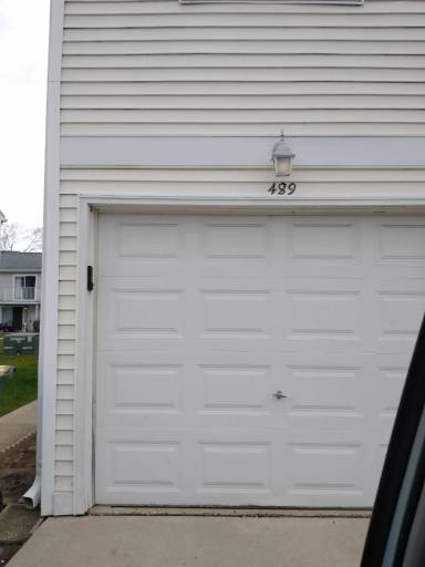 Main picture of 489 Meadow Green Ln