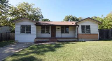 Main picture of 311 Crockett Dr