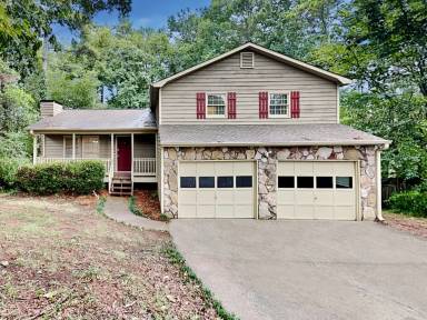 Main picture of 133 Fox Ridge Ct