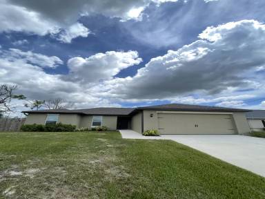 Main picture of 1708 NW 11th Ter