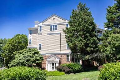 Main picture of 2204 Westcourt Ln