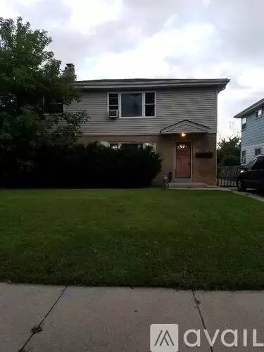 Main picture of 5916 N 84th St