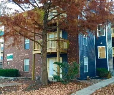 Main picture of 810 S Oak St