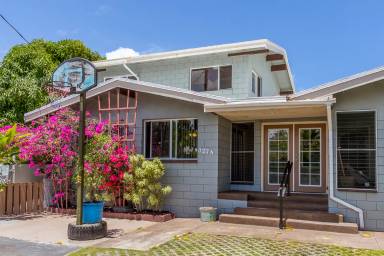 Main picture of 327 Kihapai St