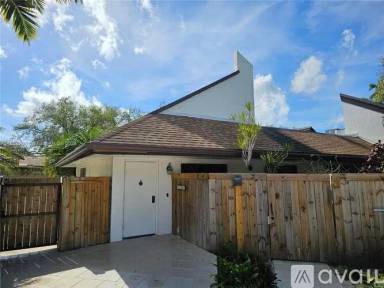 Main picture of 7749 SW 100th St