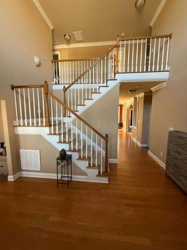 Main picture of 340 Lancelot Ct